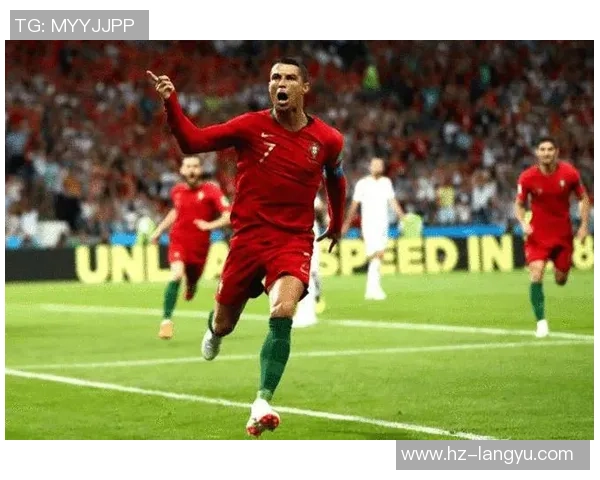 《足球传奇的卡通世界:从梅西到C罗,球星们的漫画风采》 《足球传奇的卡通世界:从梅西到C罗,球星们的漫画风采》