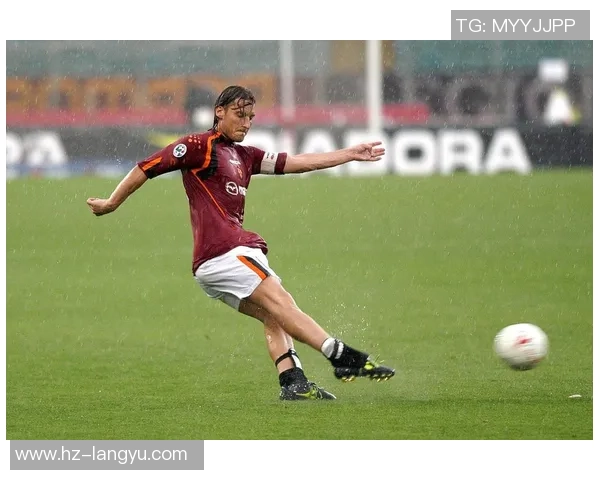 世界足坛最年轻球星崛起 18岁神童突破记录引发全球关注 世界足坛最年轻球星崛起 18岁神童突破记录引发全球关注