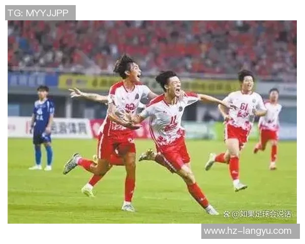 从草根到巨星足球球星用拼搏与信念书写逆袭人生