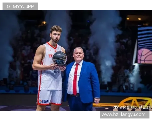 休斯顿足球球星闪耀绿茵引领球队奋勇拼搏书写荣耀新篇章 休斯顿足球球星闪耀绿茵引领球队奋勇拼搏书写荣耀新篇章