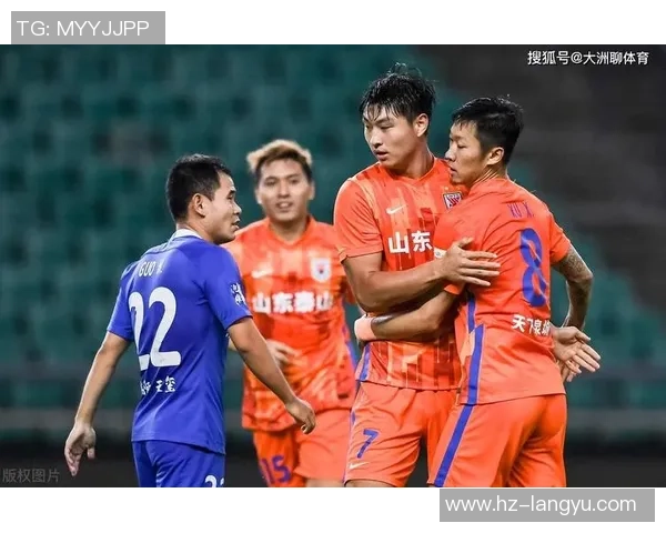 姚晨身高多少揭秘 男足明星背后的身高数据与成就分析