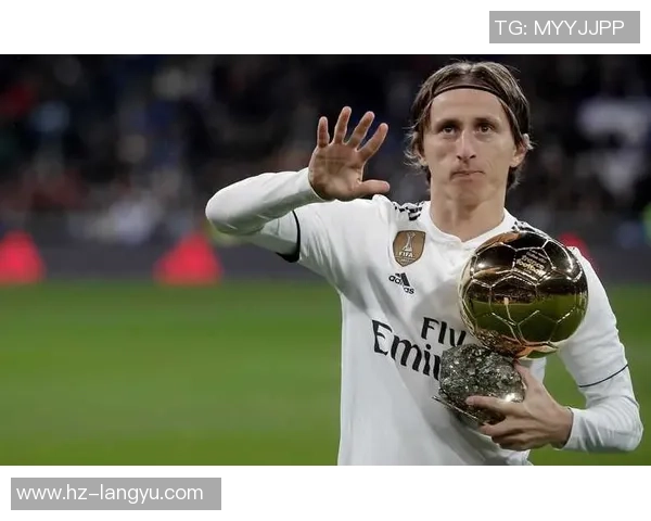 玄学足球七大球星揭秘他们如何改变比赛命运与历史的轨迹