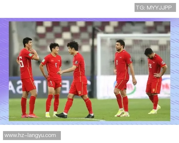 穿两套足球服的球星为何引发争议背后的原因和意义分析