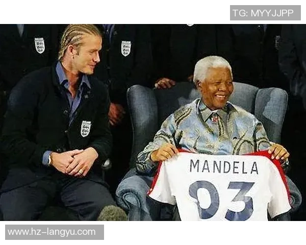 谁是当今足球界的天下第一球星争议与荣耀的背后